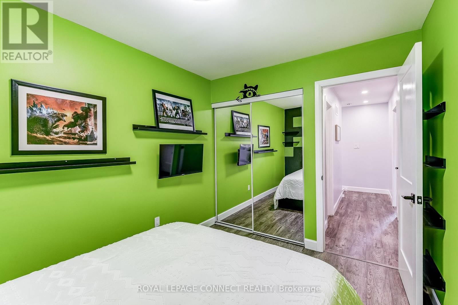 33 WALLACE DRIVE Image 23