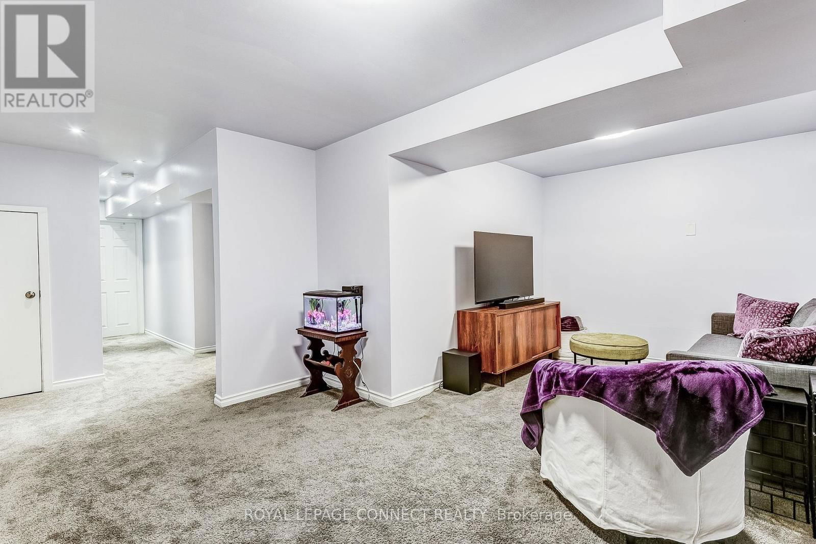 33 WALLACE DRIVE Image 27