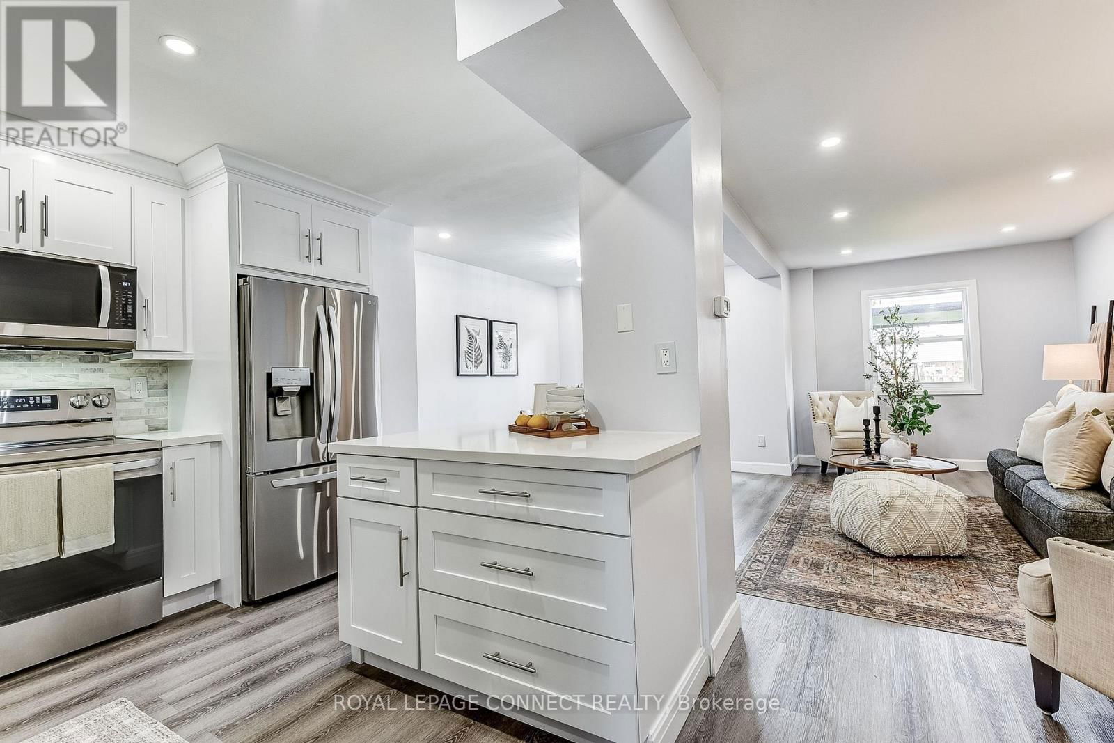 33 WALLACE DRIVE Image 9