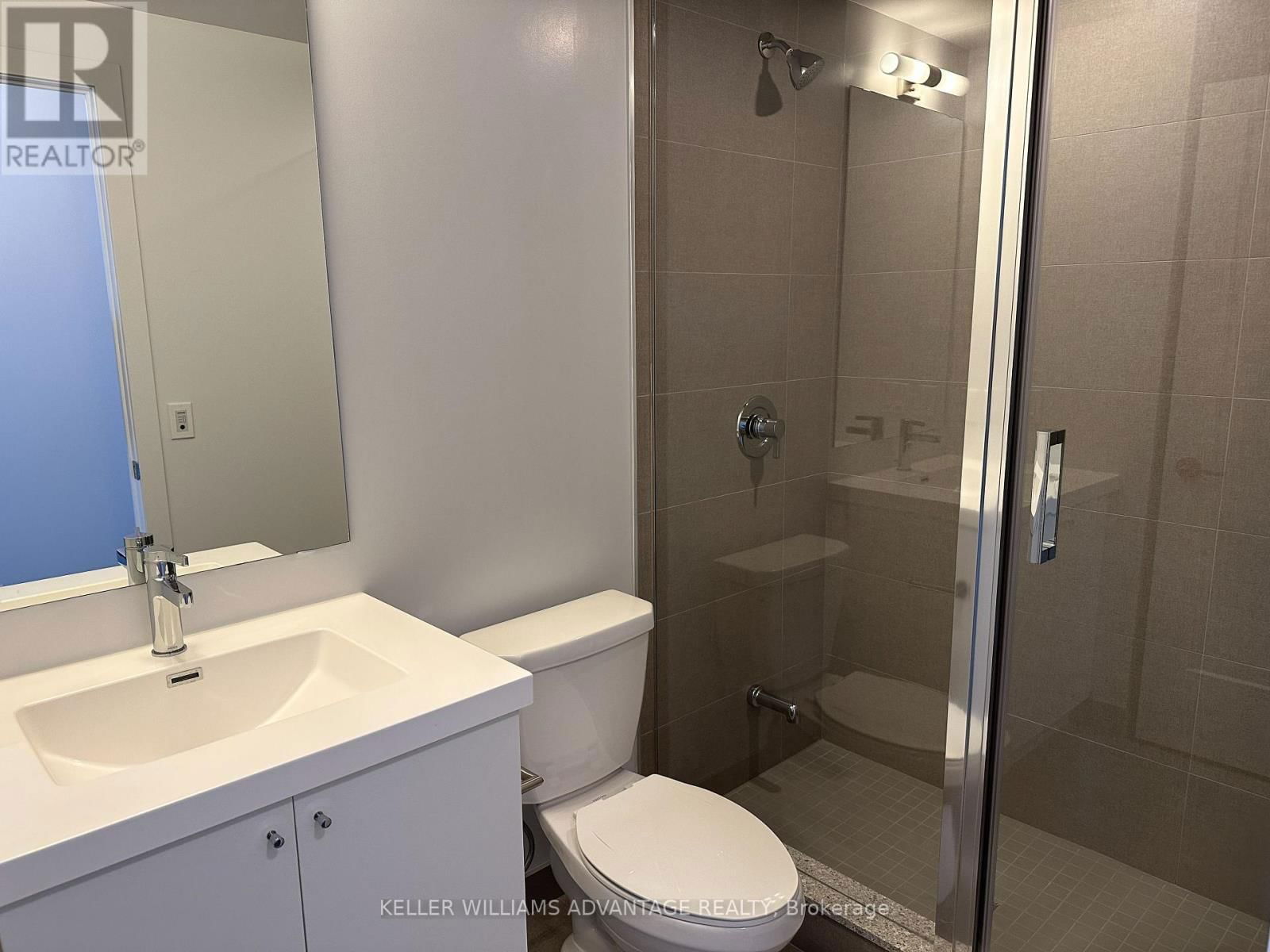 1019 - 2550 SIMCOE STREET NORTH Image 7