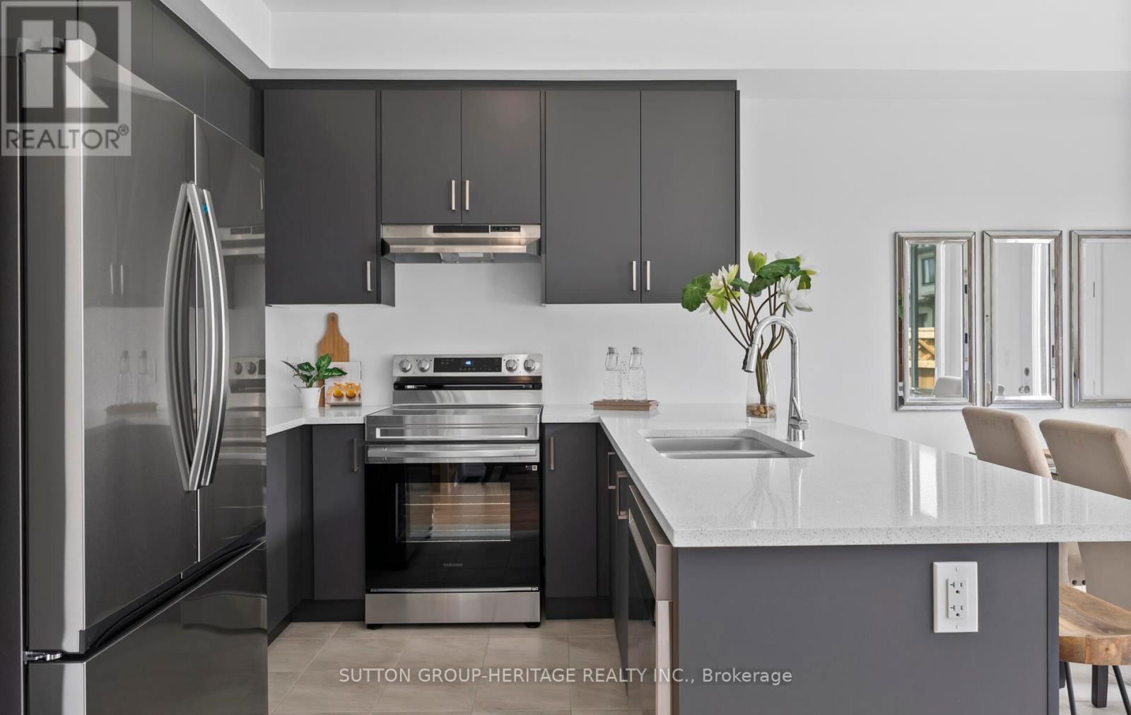 16 SORBARA WAY Image 12