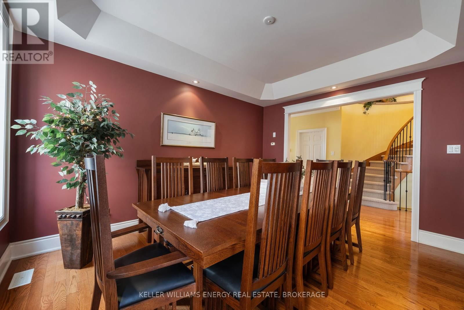 1044 SWISS HEIGHTS Image 13