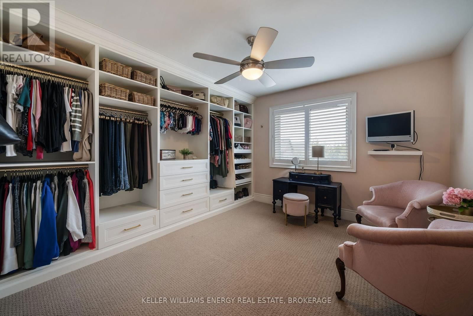 1044 SWISS HEIGHTS Image 26