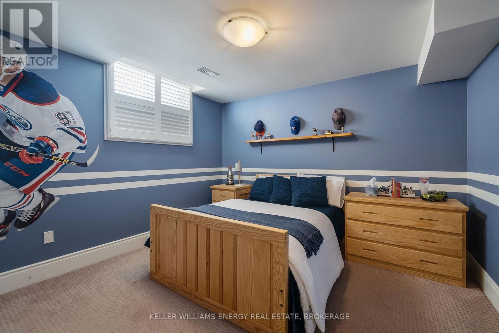 1044 SWISS HEIGHTS Image 34