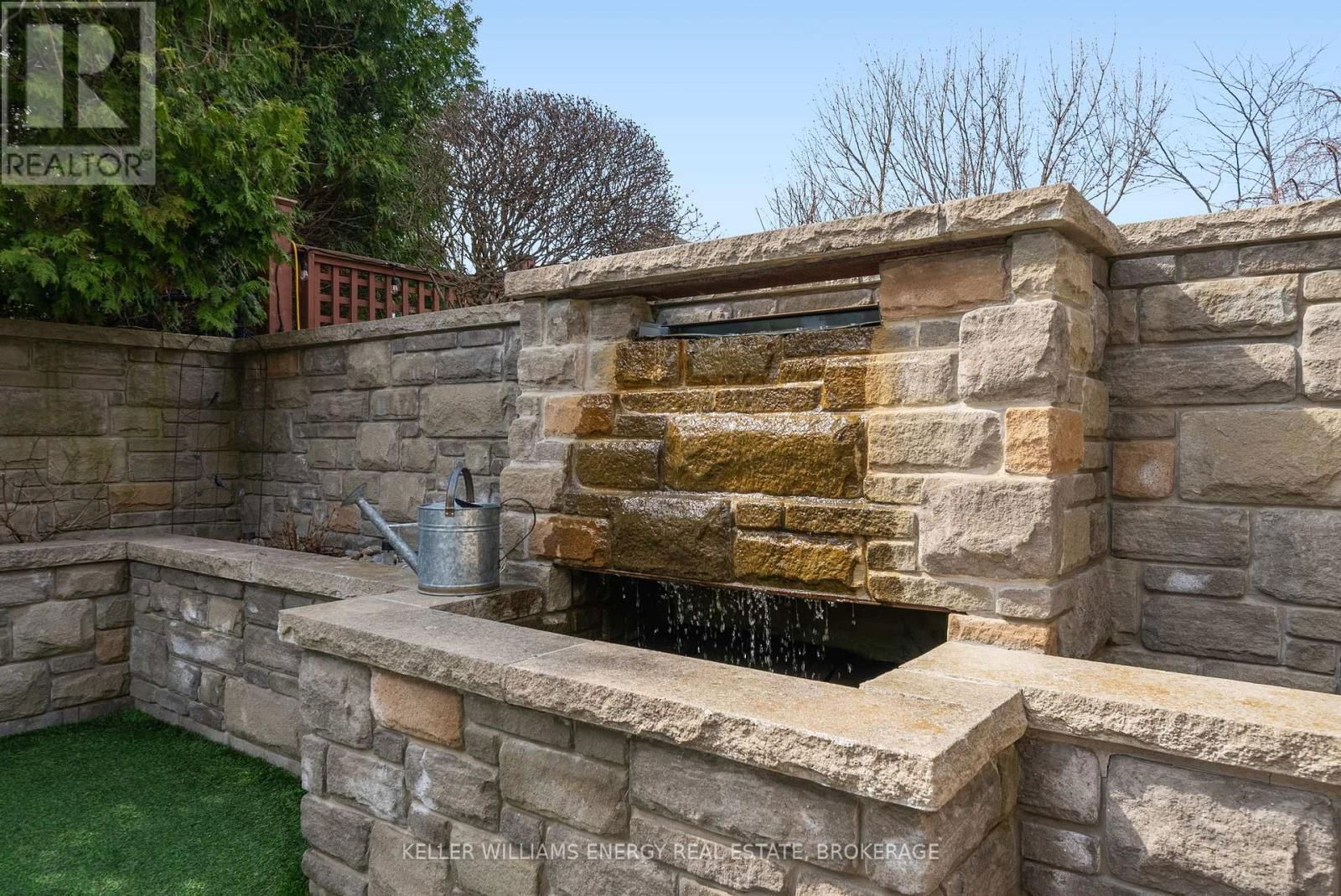 1044 SWISS HEIGHTS Image 47