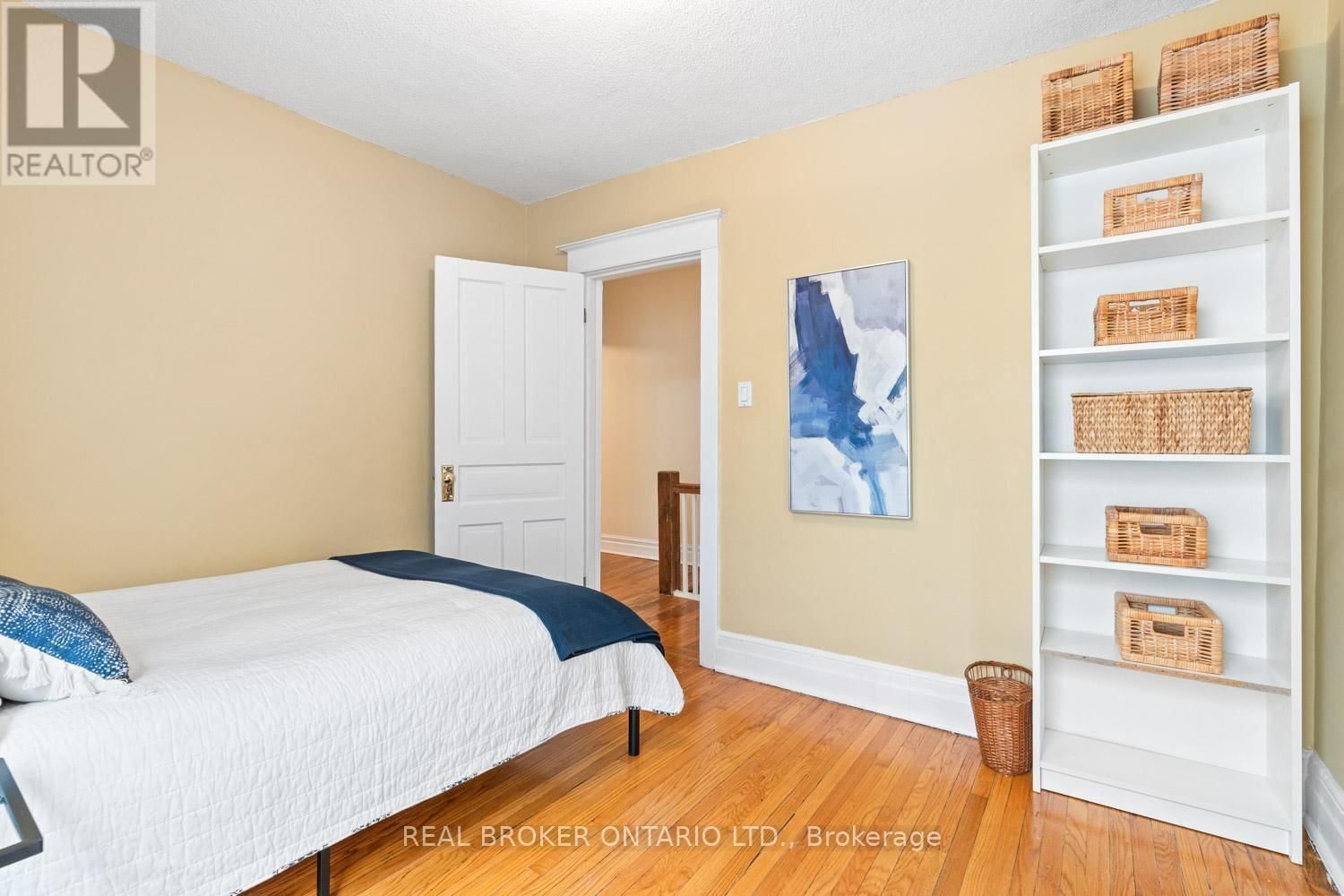 23 MURIEL AVENUE Image 26