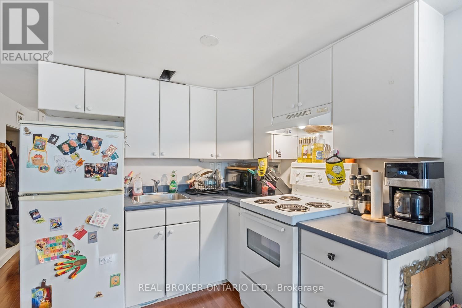 23 MURIEL AVENUE Image 37