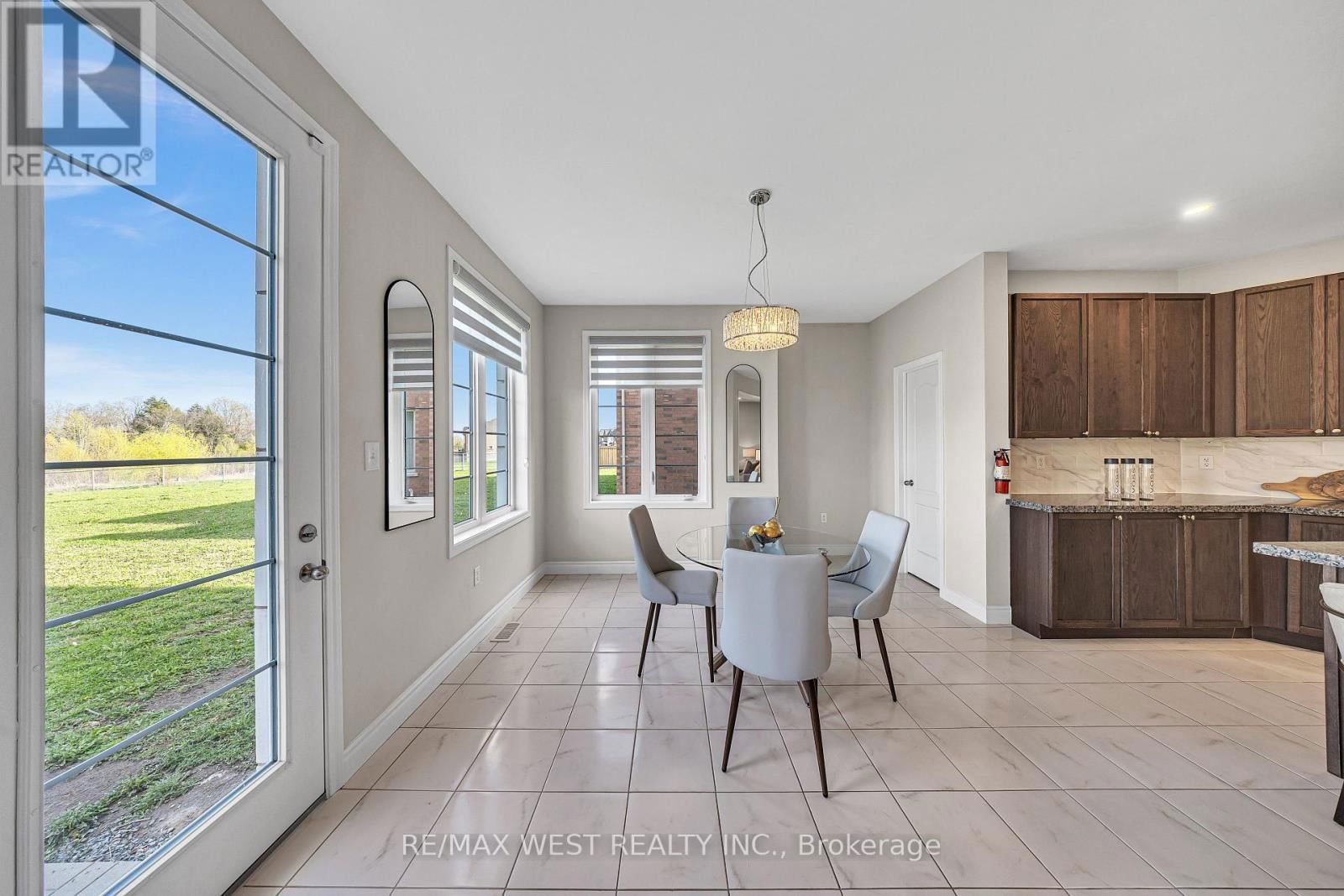 2485 BANDSMAN CRESCENT Image 14