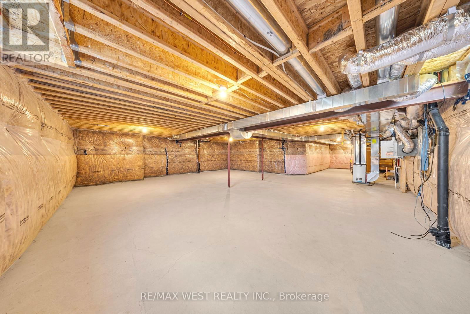 2485 BANDSMAN CRESCENT Image 38