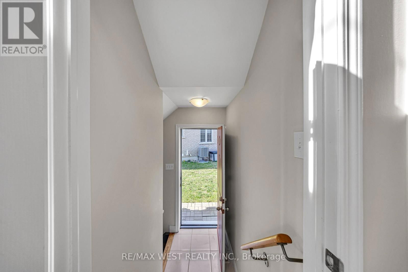 2485 BANDSMAN CRESCENT Image 39