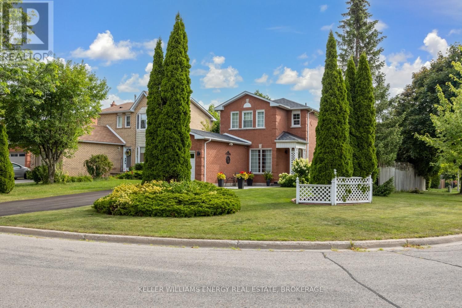 1 ALDCROFT CRESCENT Image 1