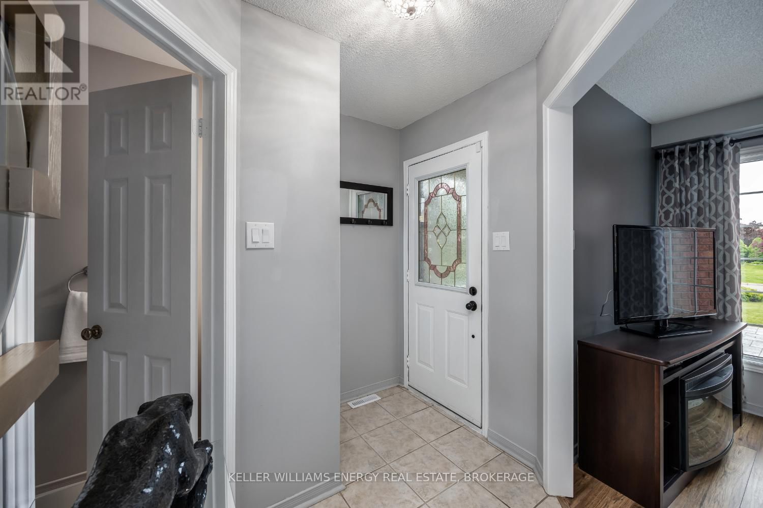 1 ALDCROFT CRESCENT Image 15