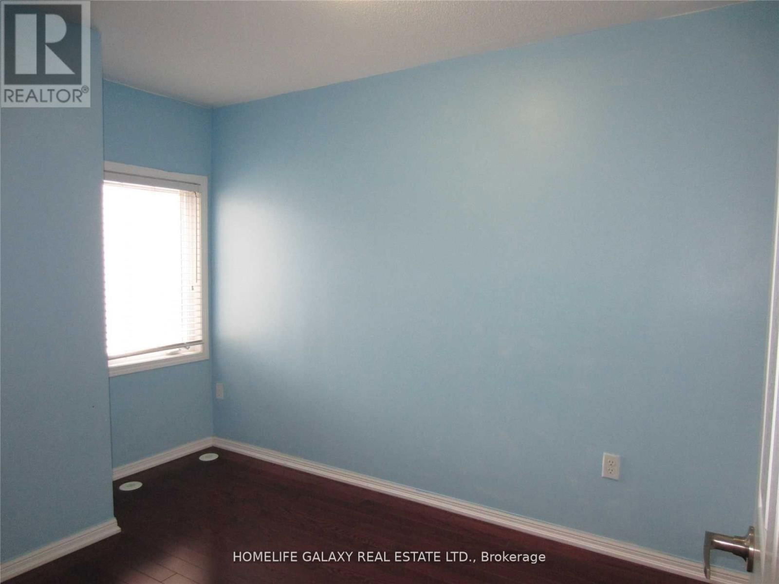 19 WINKLER TERRACE Image 11