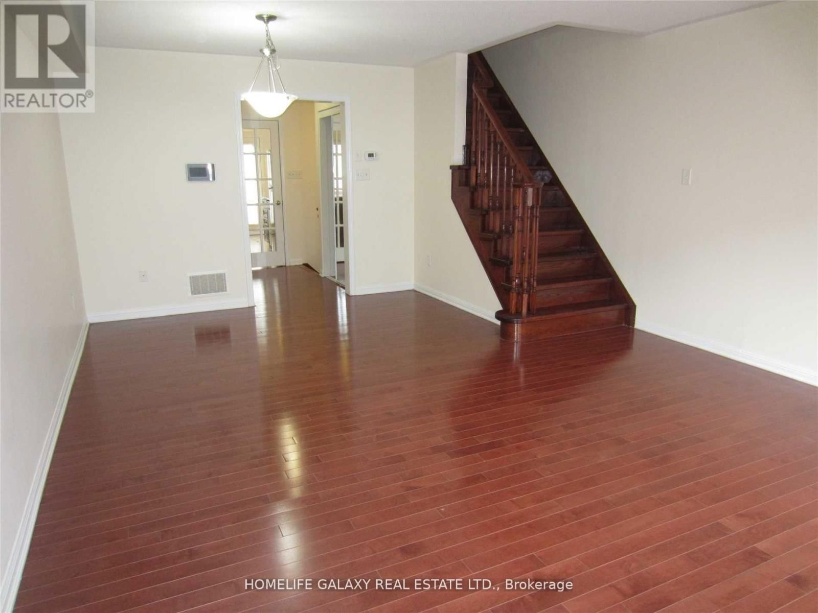 19 WINKLER TERRACE Image 3