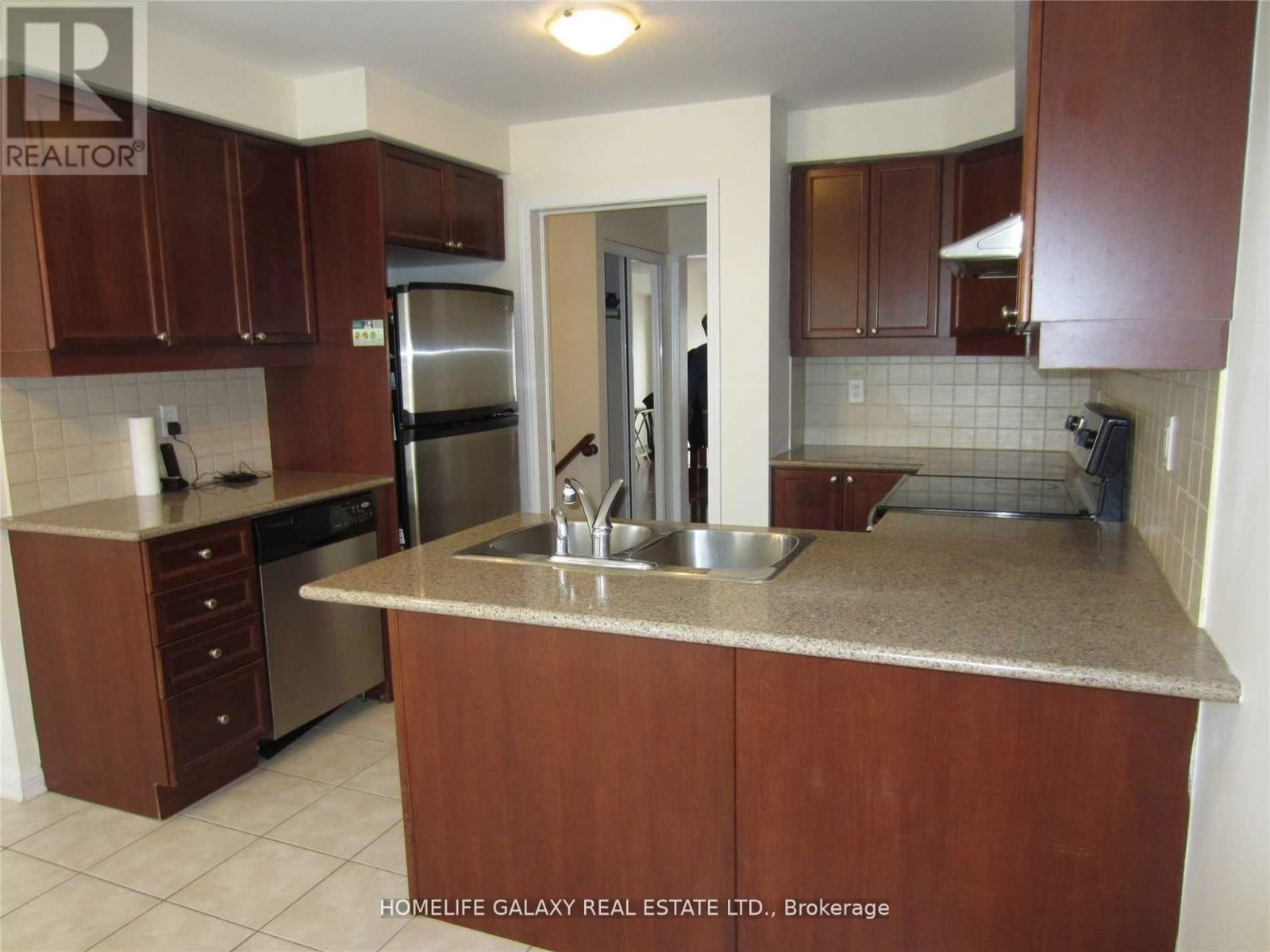 19 WINKLER TERRACE Image 4