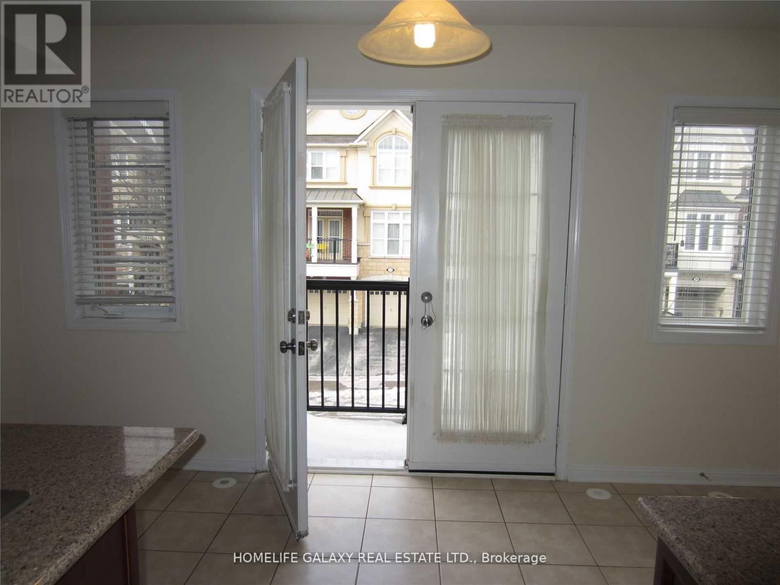 19 WINKLER TERRACE Image 6