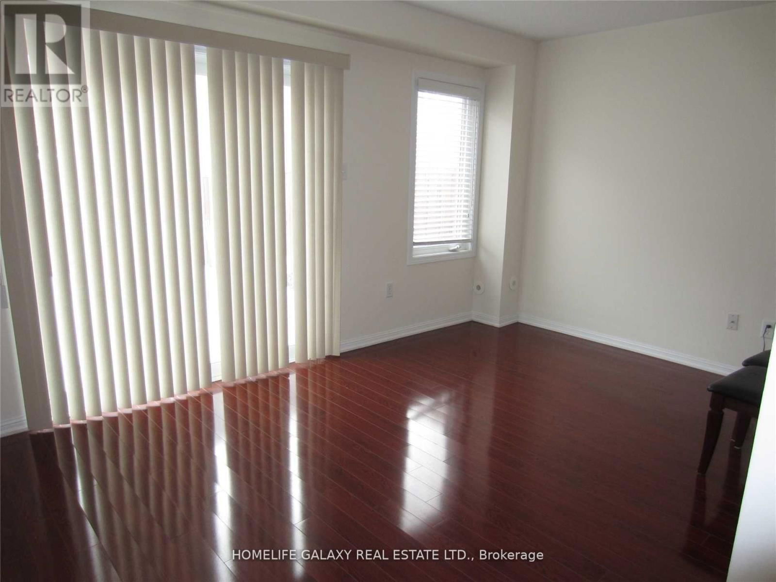 19 WINKLER TERRACE Image 8