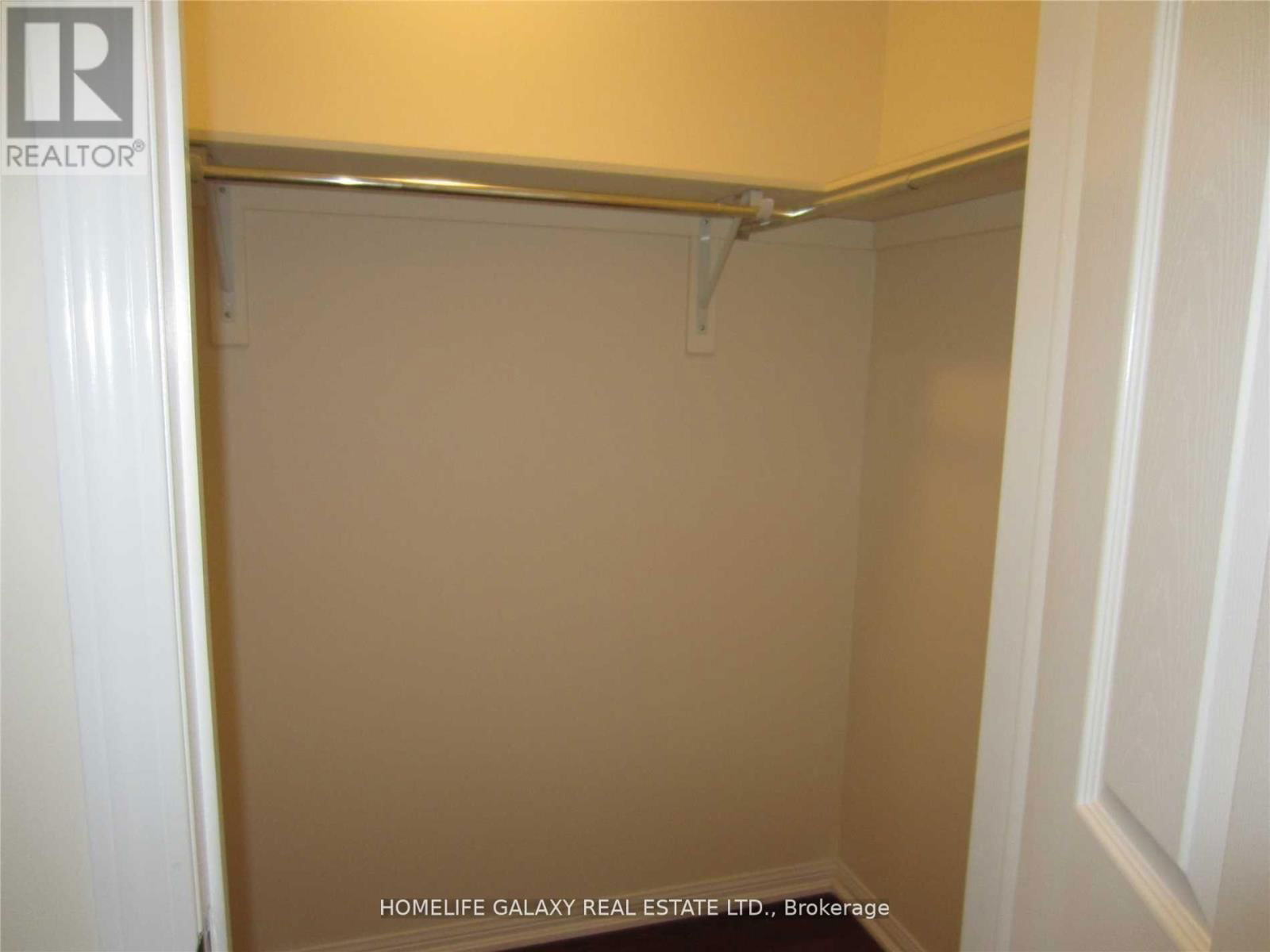 19 WINKLER TERRACE Image 9