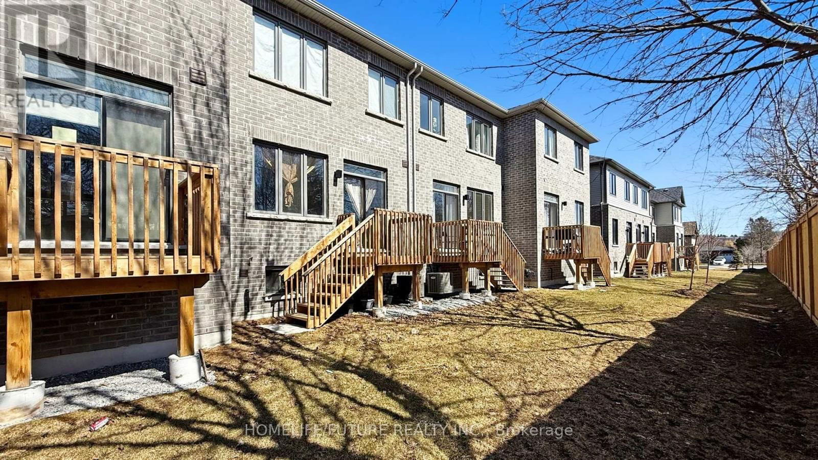 348 OKANAGAN PATH Image 25