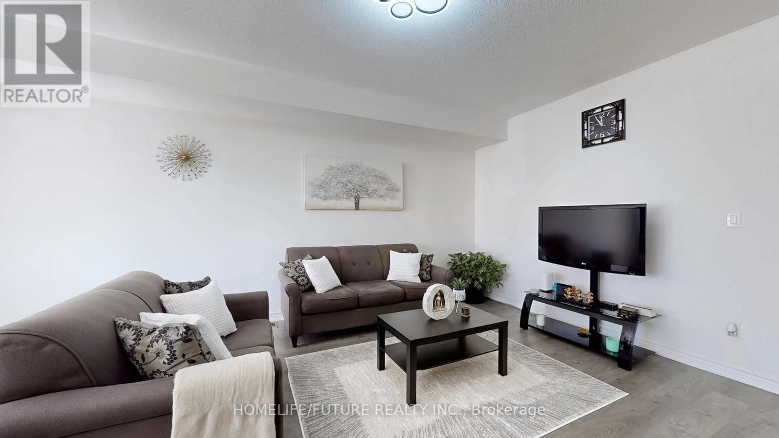 348 OKANAGAN PATH Image 4