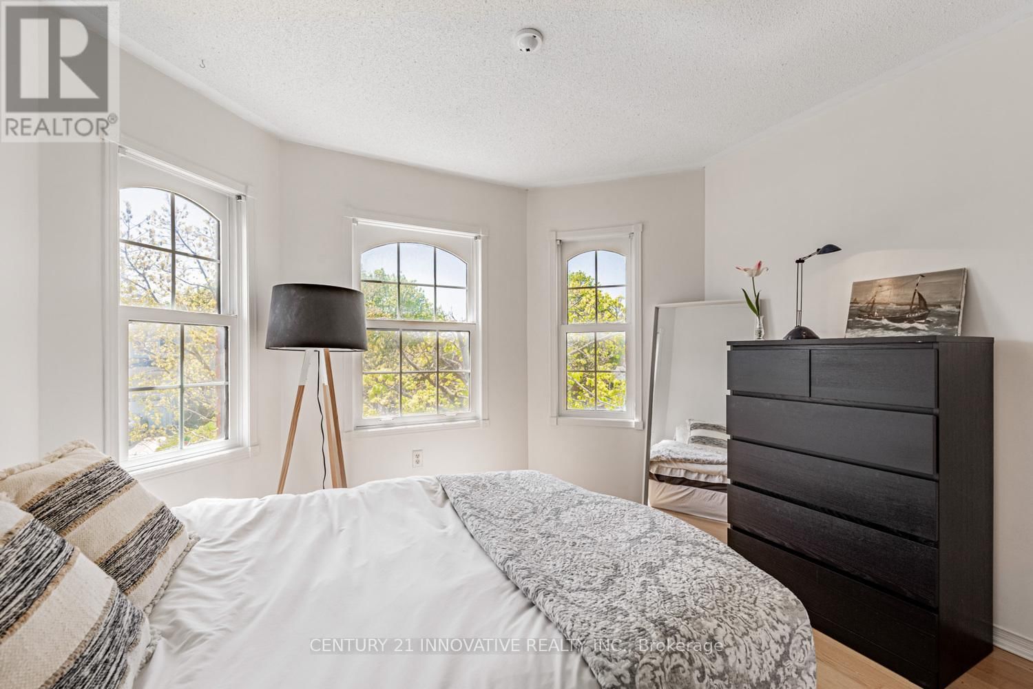 4 BLACKFRIAR AVENUE Image 25