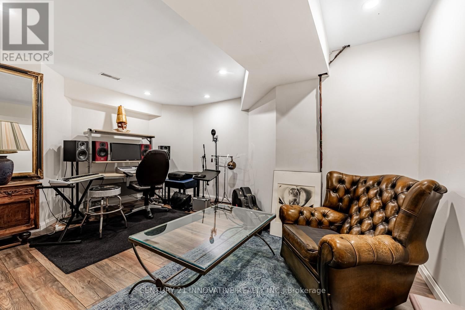 4 BLACKFRIAR AVENUE Image 31