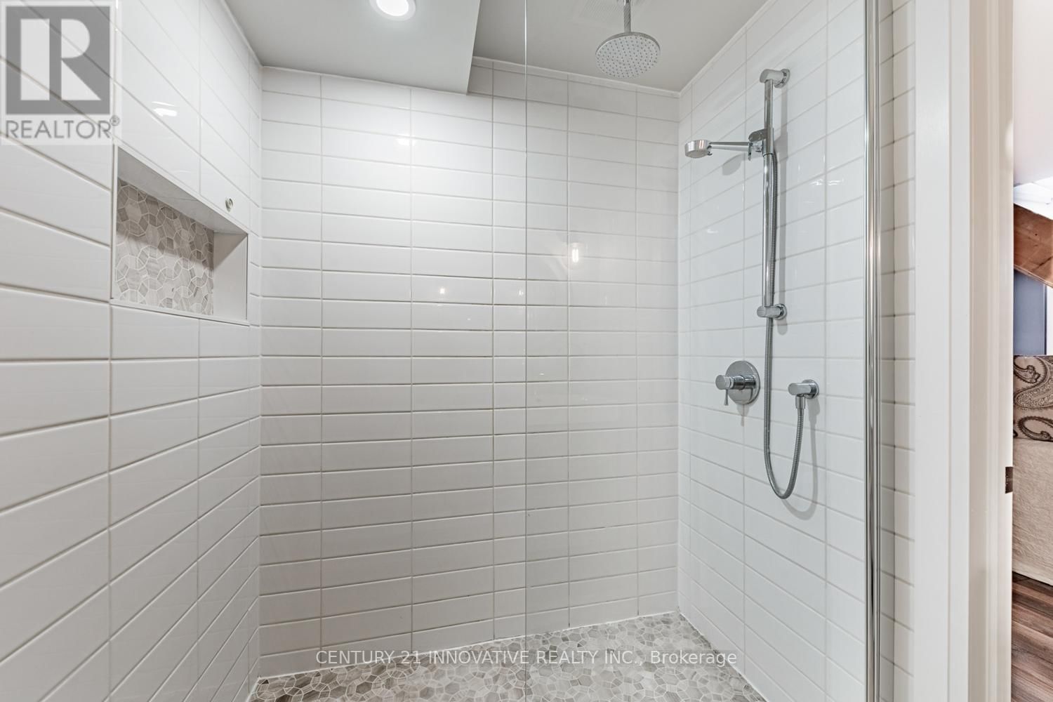 4 BLACKFRIAR AVENUE Image 36