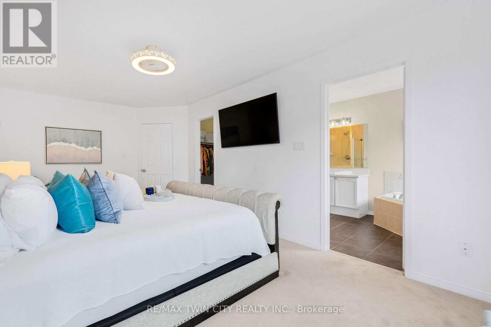 95 BETTINA PLACE Image 15
