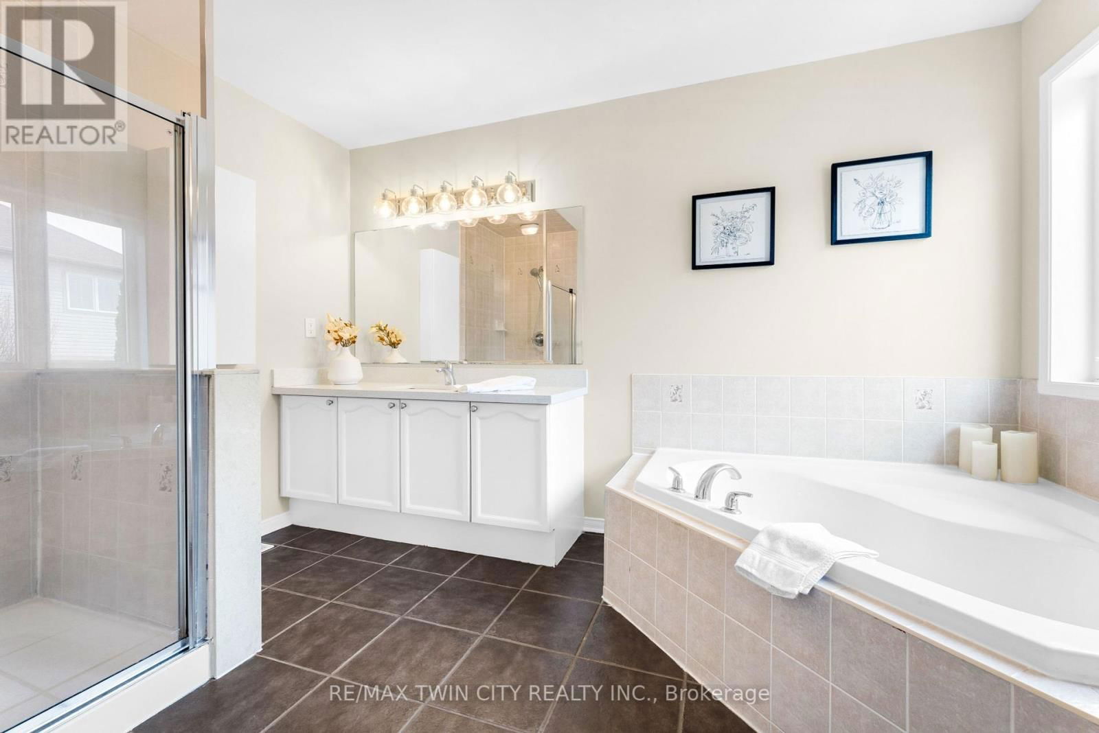 95 BETTINA PLACE Image 17