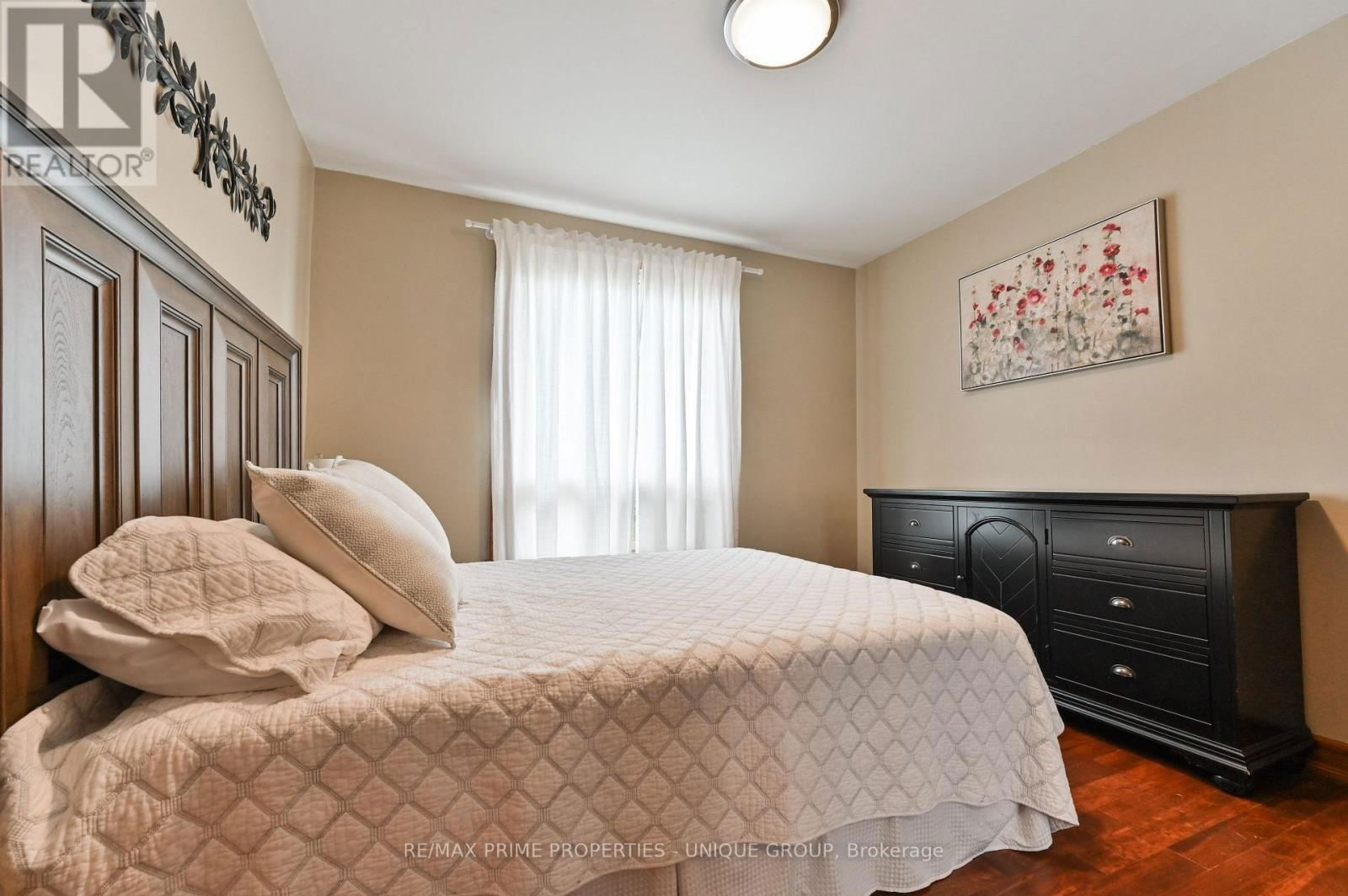 16 EASTWOOD AVENUE Image 25