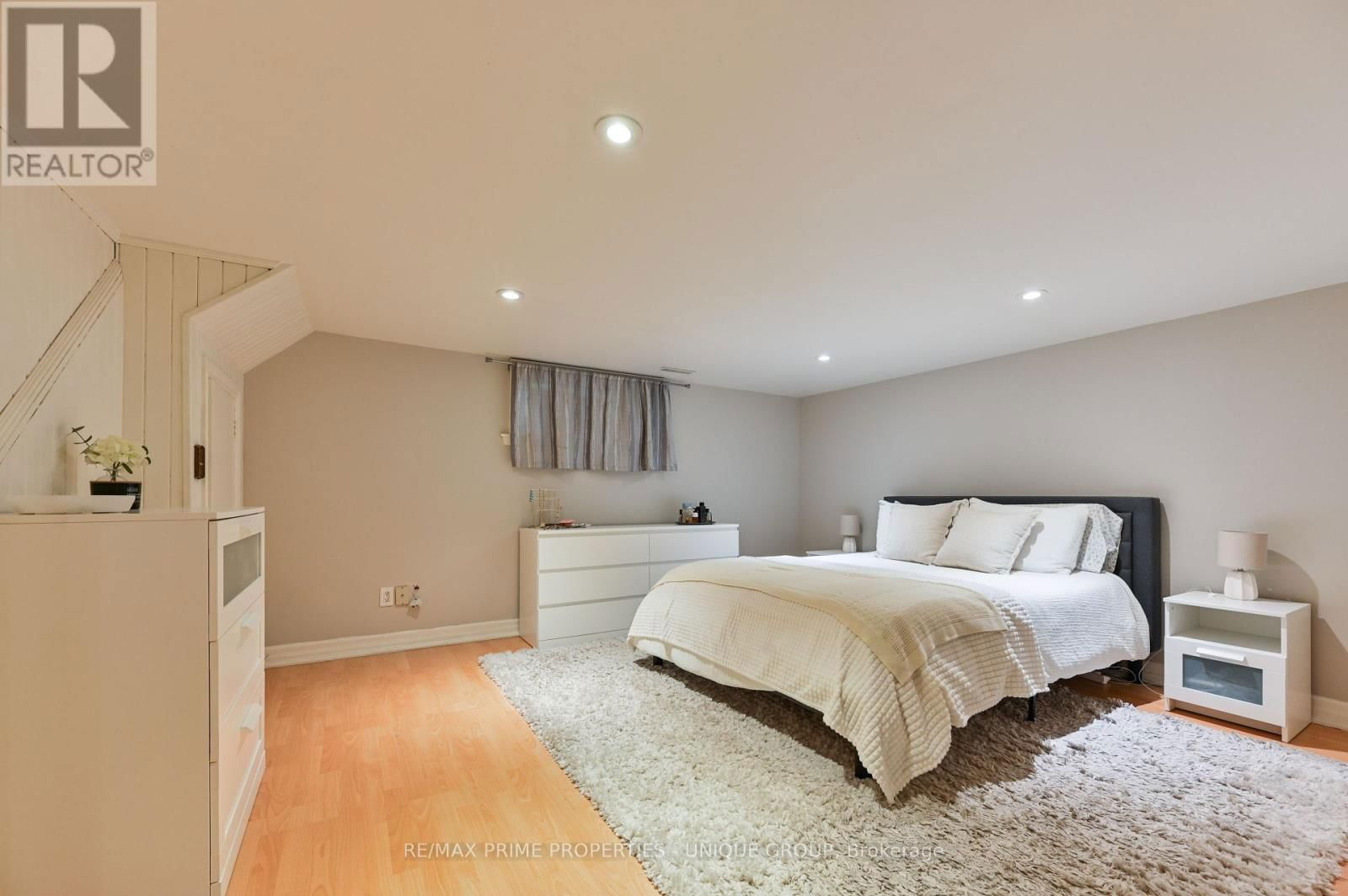 16 EASTWOOD AVENUE Image 29