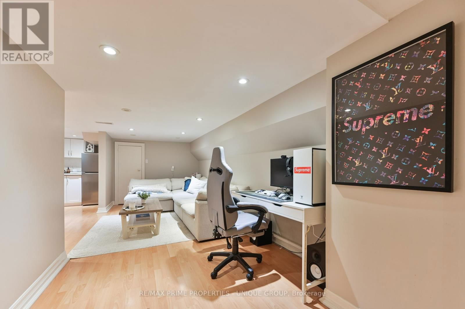 16 EASTWOOD AVENUE Image 30