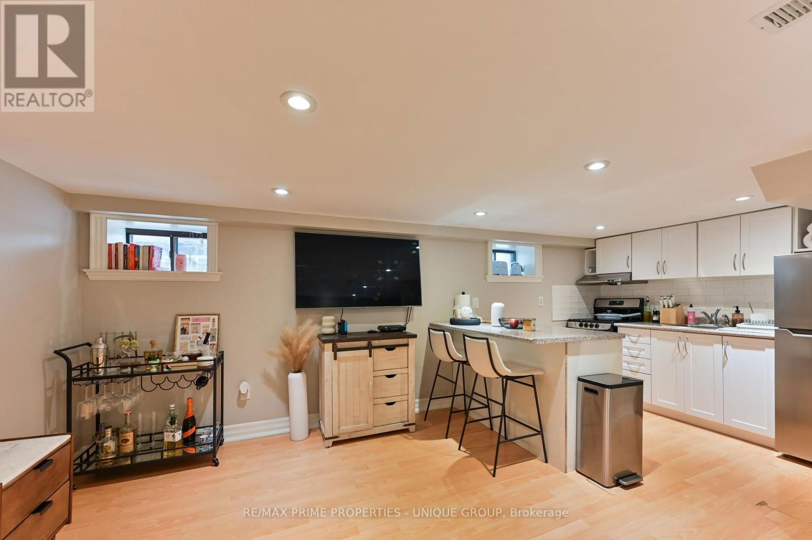16 EASTWOOD AVENUE Image 32