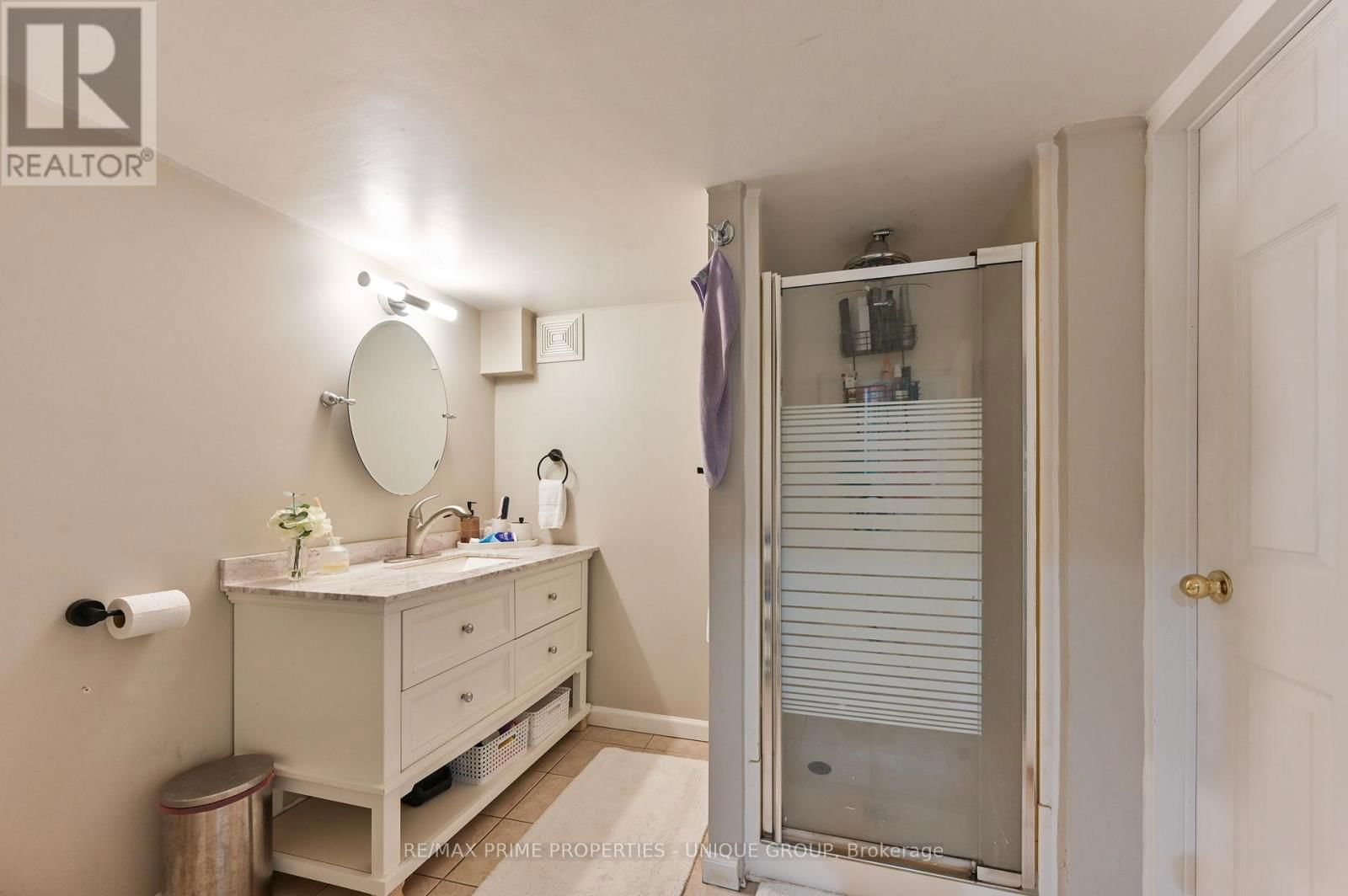 16 EASTWOOD AVENUE Image 34