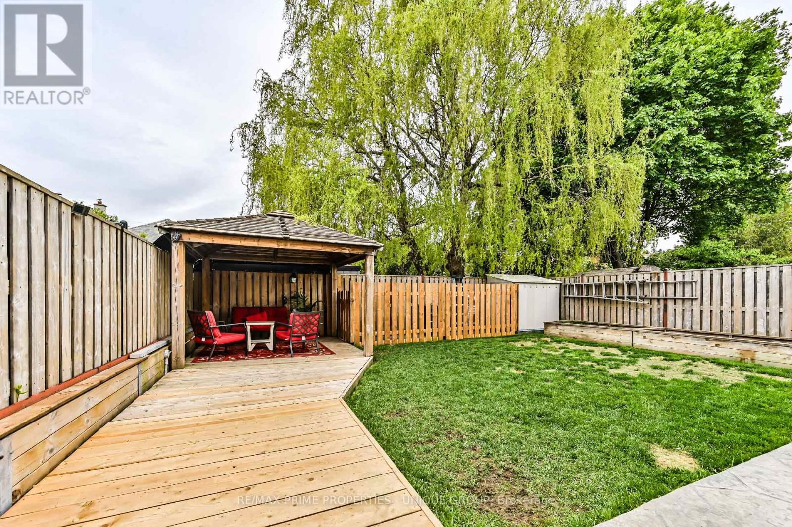 16 EASTWOOD AVENUE Image 36