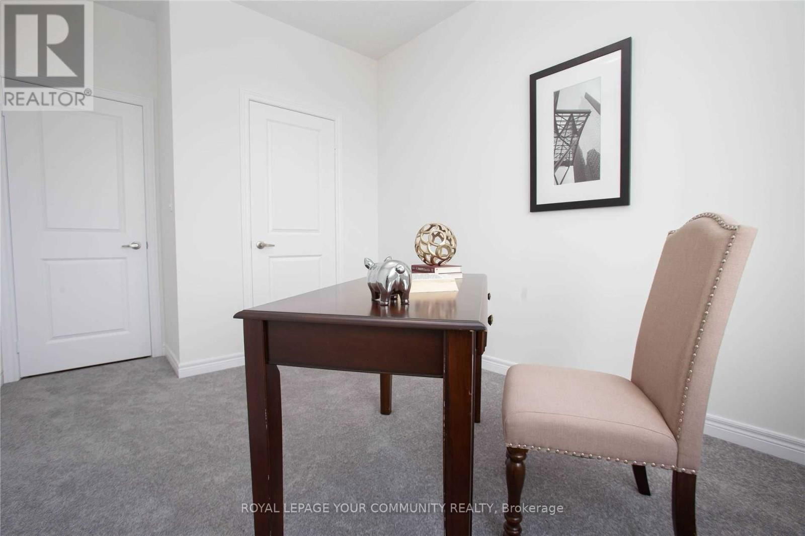 138 CHRISTINE ELLIOTT AVENUE Image 21