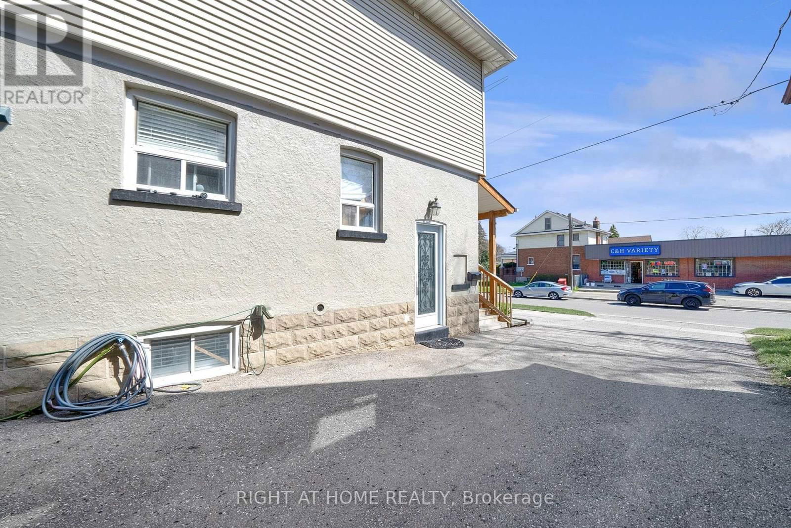 244 OSHAWA BOULEVARD Image 29