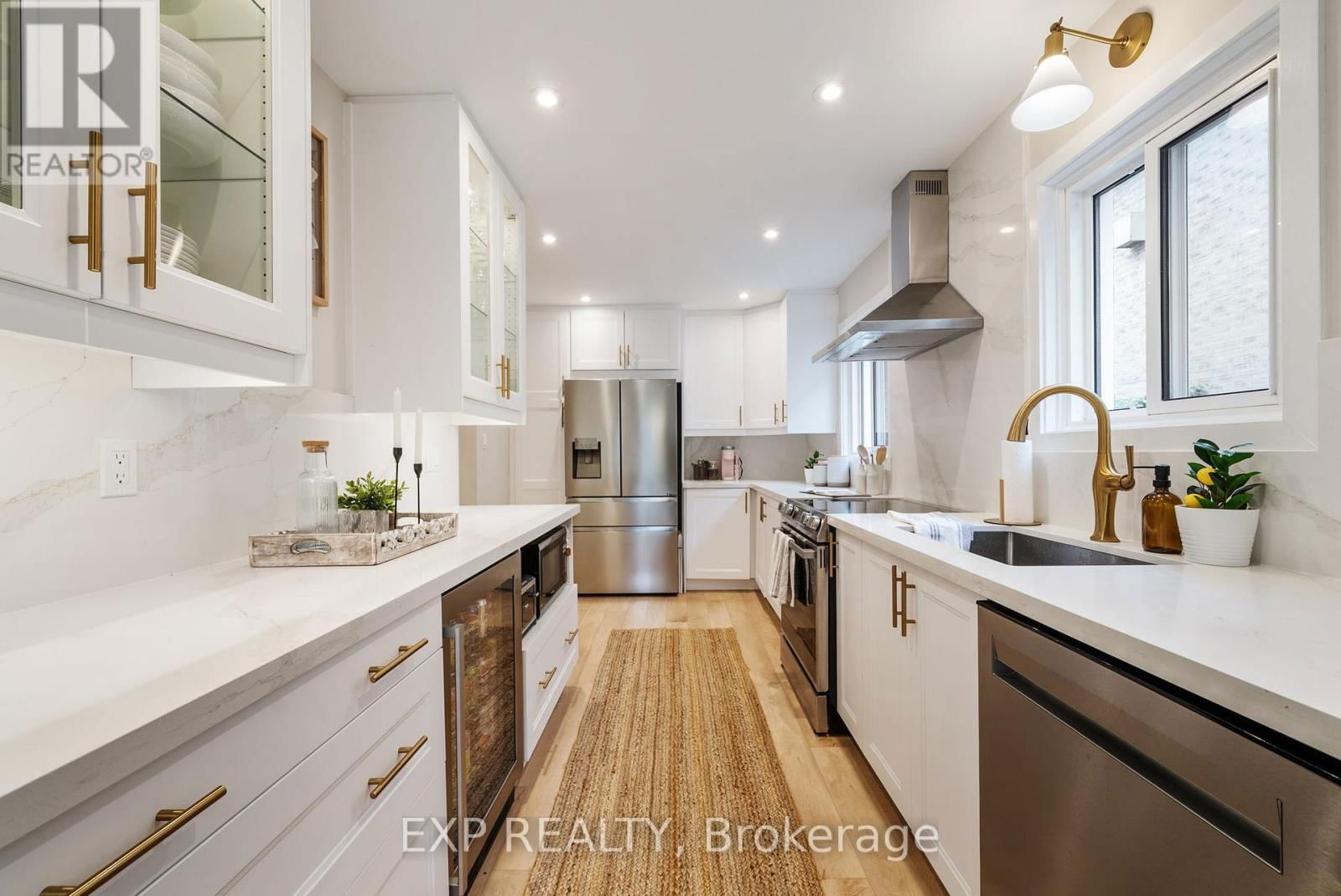 24 GLENMORE DRIVE Image 10