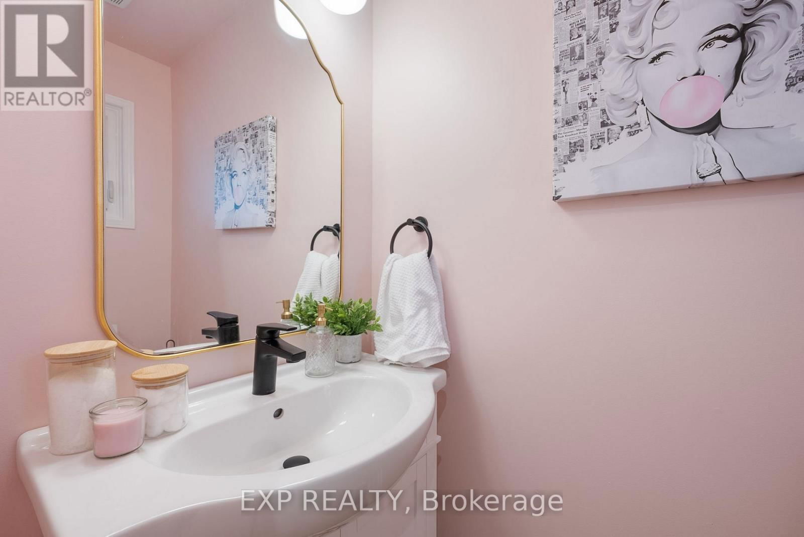 24 GLENMORE DRIVE Image 13