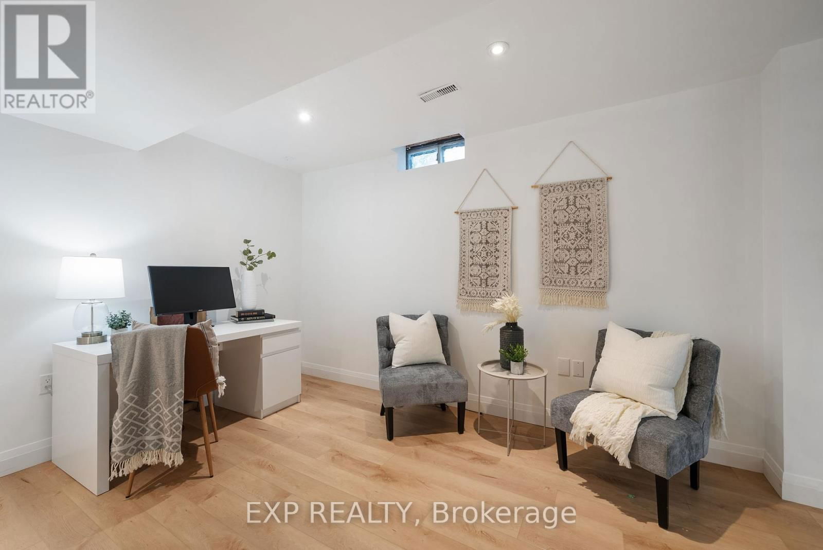 24 GLENMORE DRIVE Image 24