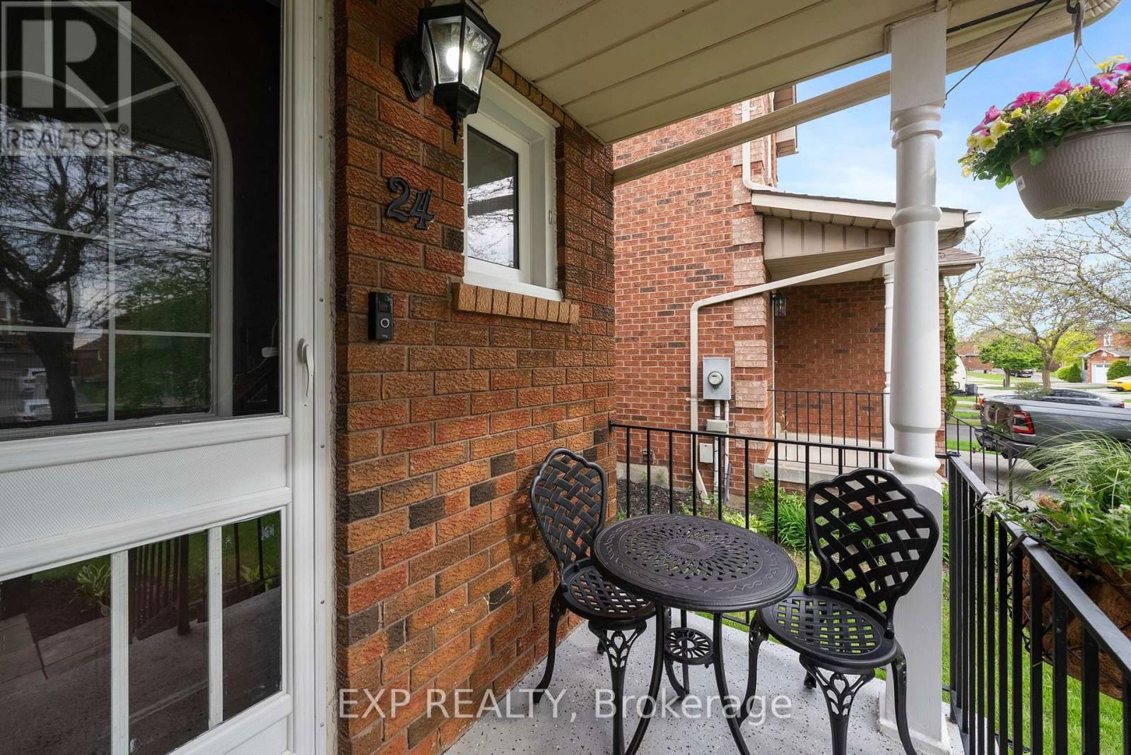 24 GLENMORE DRIVE Image 3