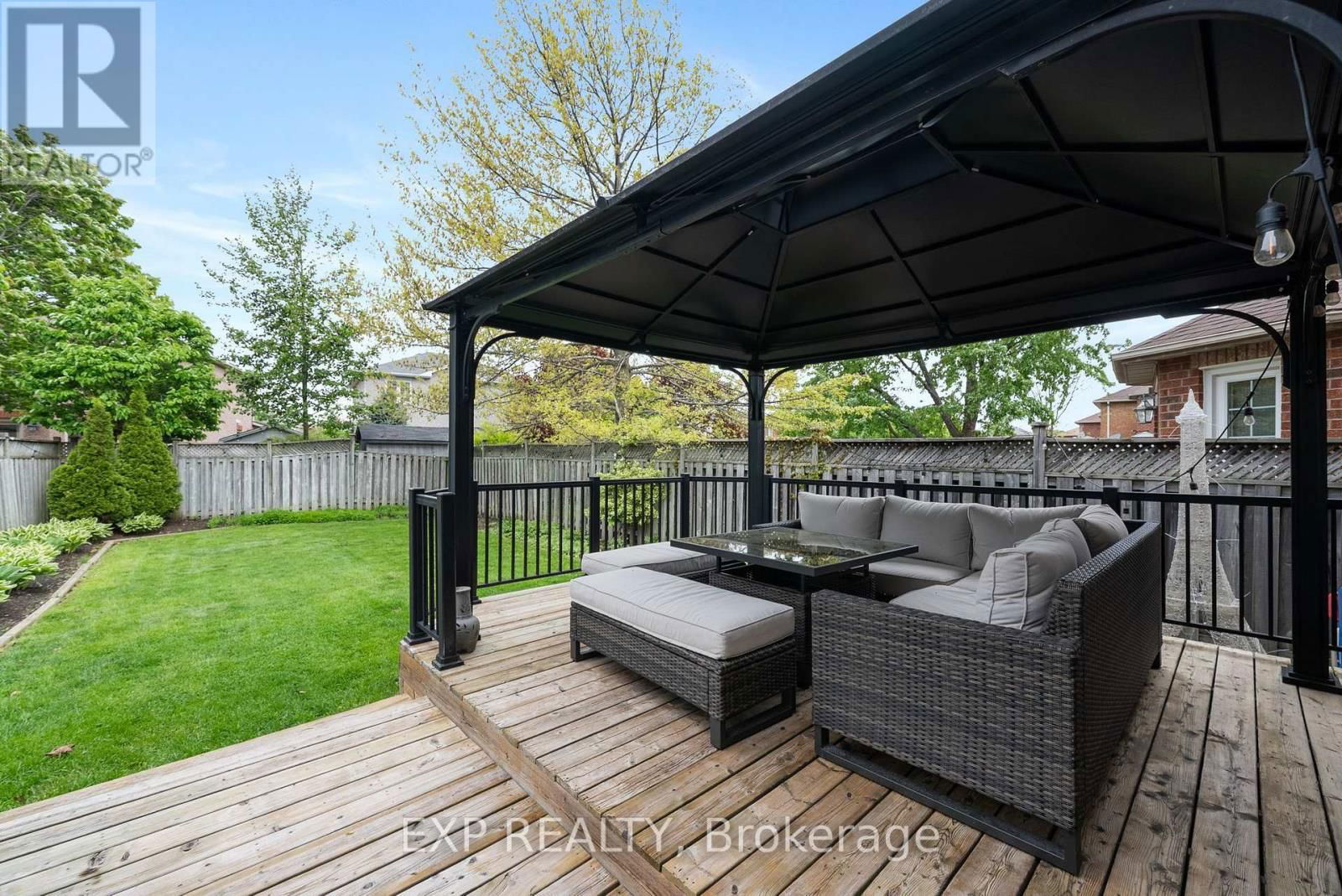 24 GLENMORE DRIVE Image 33