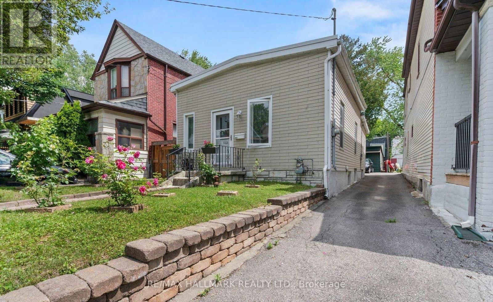 161 ASHDALE AVENUE Image 2