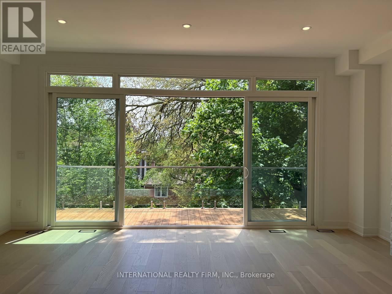 19 IVY AVENUE Image 14