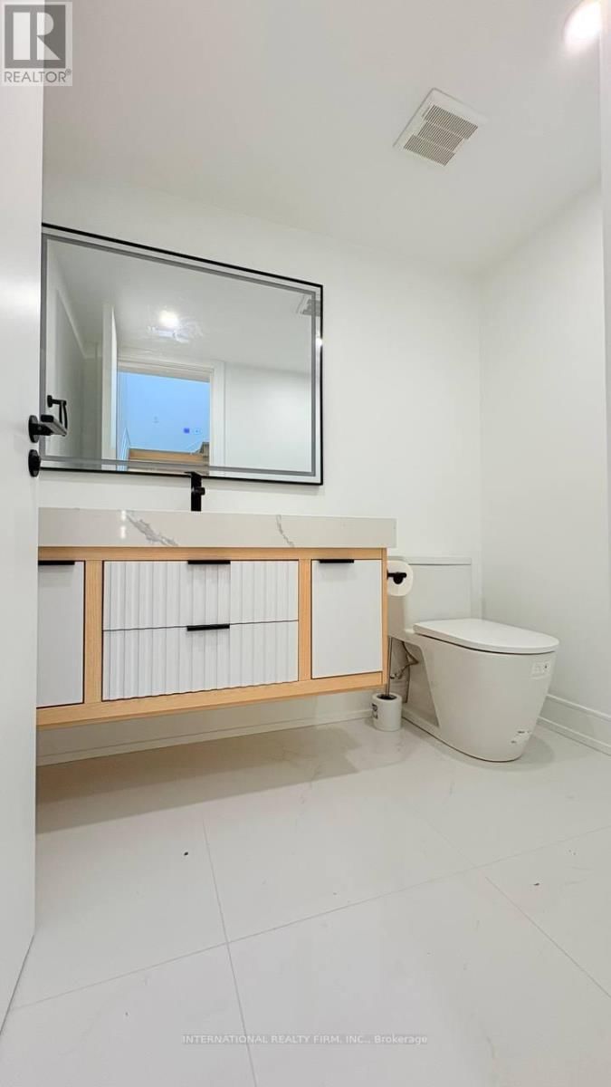 19 IVY AVENUE Image 18