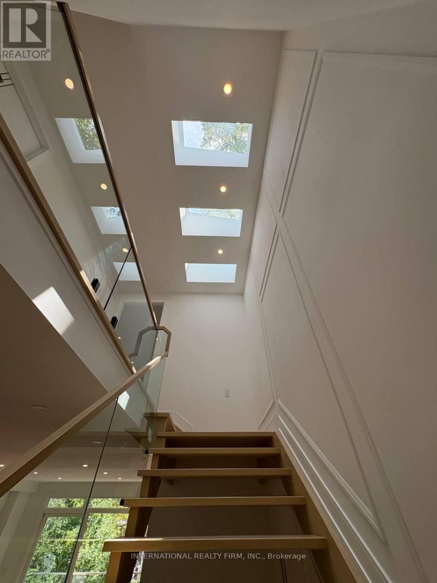 19 IVY AVENUE Image 20
