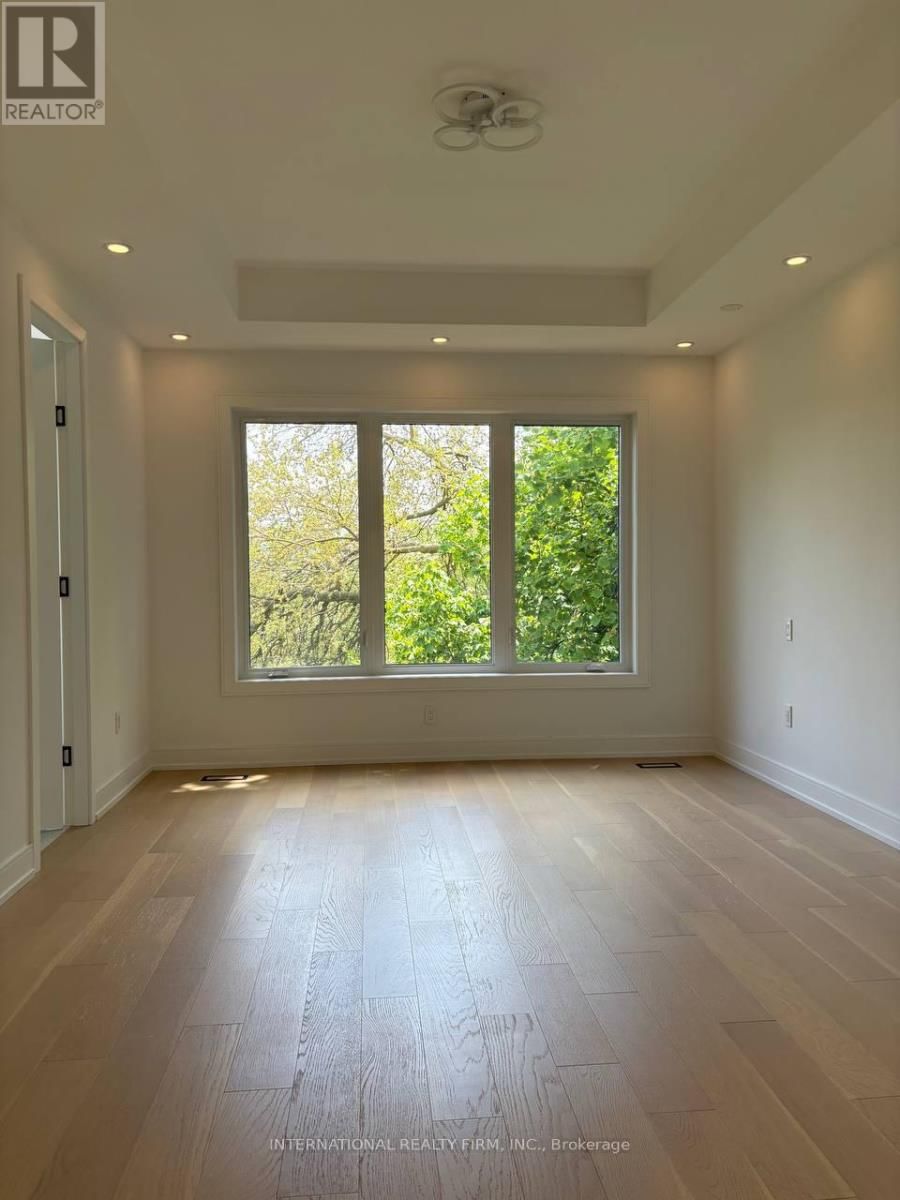 19 IVY AVENUE Image 23