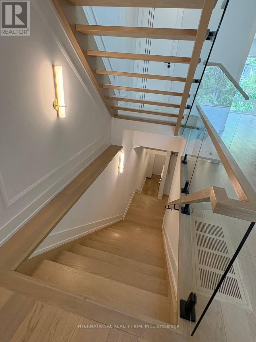 19 IVY AVENUE Image 38