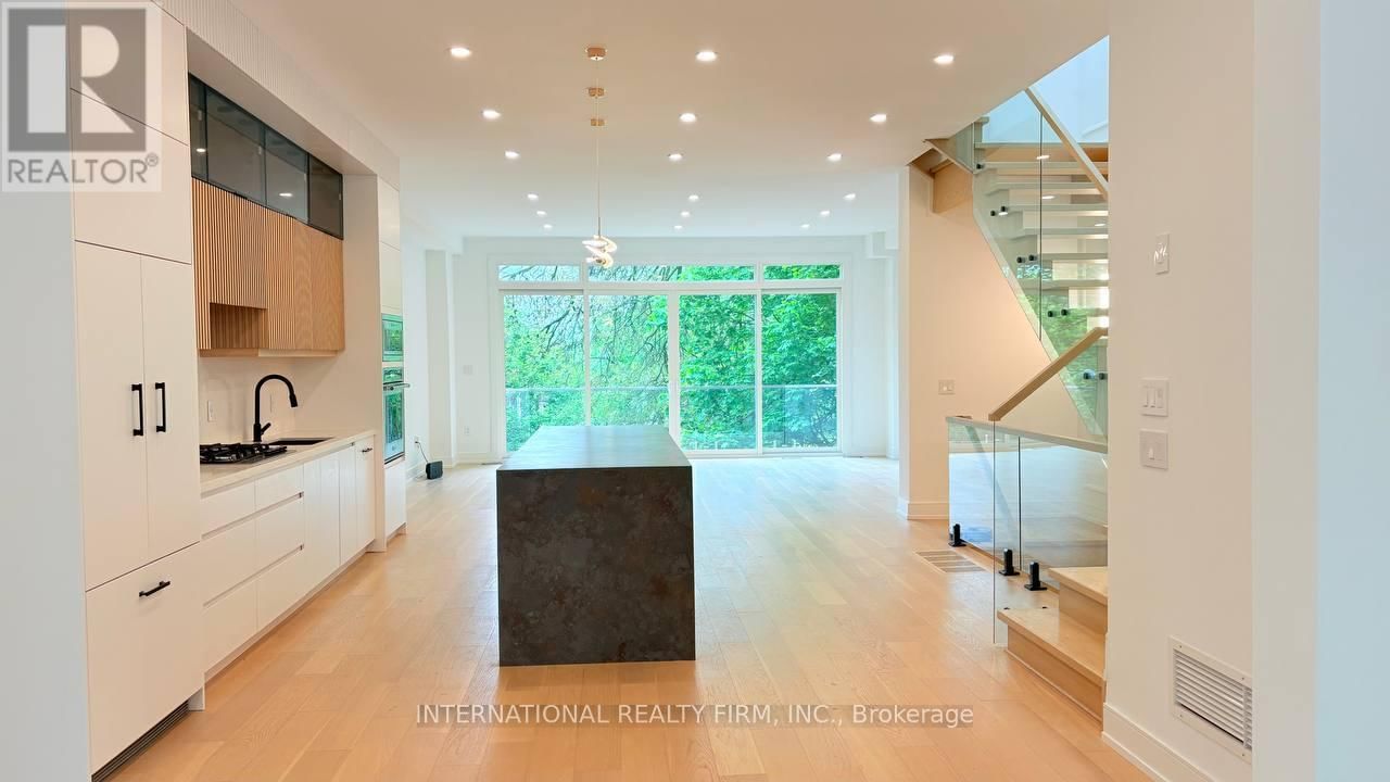 19 IVY AVENUE Image 7