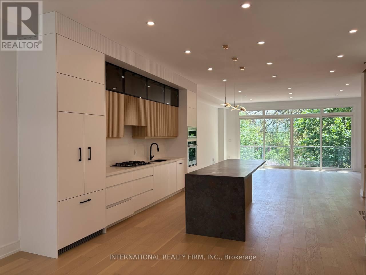 19 IVY AVENUE Image 8